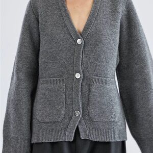 Almina Concept Wool V Neck Women's Cardigan